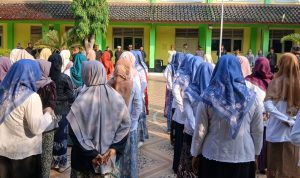 Camat Haurgeulis & Kuwu Ikuti Upacara Hari Lahir Pancasila di Al-Irsyad