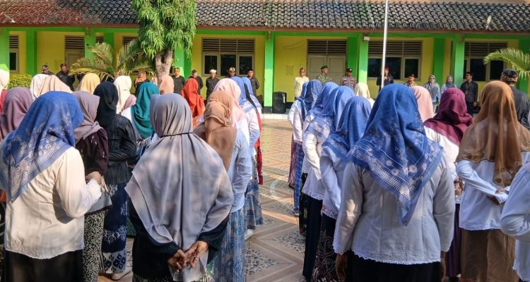 Camat Haurgeulis & Kuwu Ikuti Upacara Hari Lahir Pancasila di Al-Irsyad