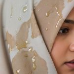 Cara Ampuh Hilangkan Noda Minyak di Jilbab Agar Bersih Sempurna