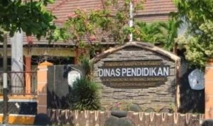 Daday Ancam Disdik Indramayu: Protes Kuota Siswa Baru Minim