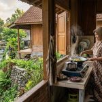 Dapur Rumah Dekat Sungai: Desain Estetik Tahan Longsor dengan Pemandangan Alam