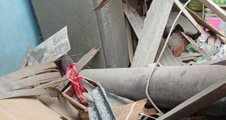 Detik-detik Tabung Oksigen Terlempar Rusak Rumah Warga Cilincing