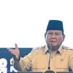 Di Hadapan Ribuan Pelaksana MBG, Prabowo Tegaskan Prioritas Kepentingan Rakyat