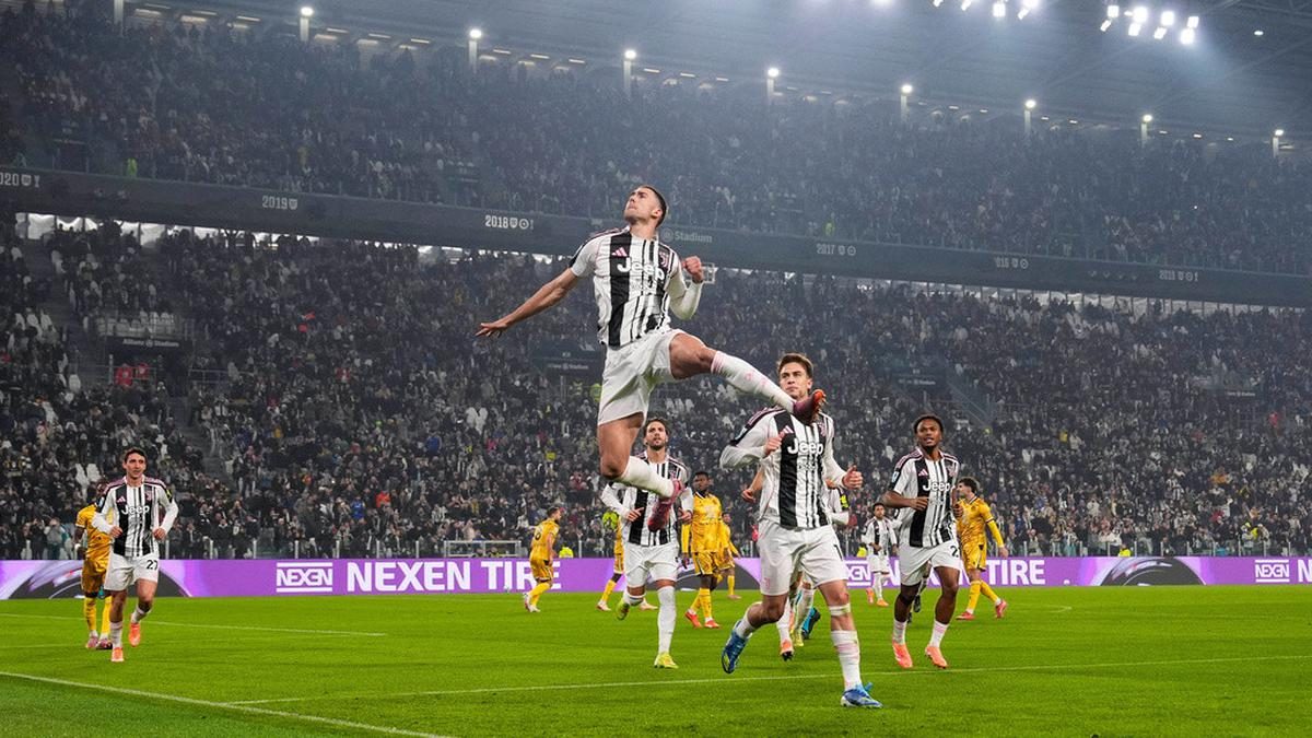 Dusan Vlahovic Diminta Pangkas Gaji di Juventus, Disebut Berutang pada Klub