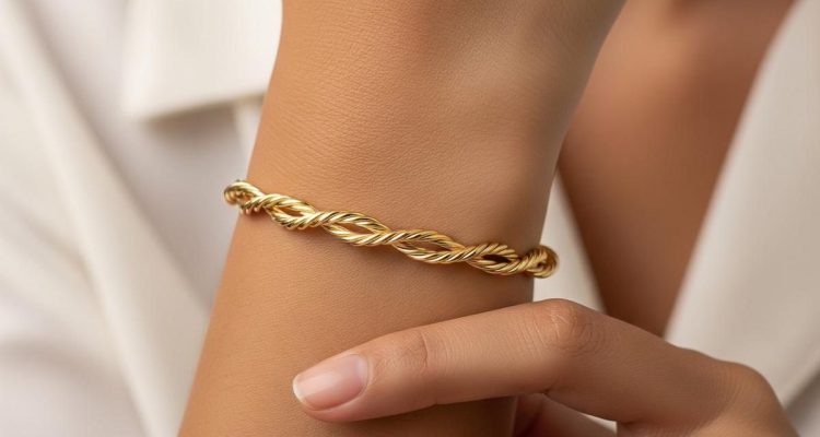 Gelang Emas Lilitan Kabel Terbaru dengan Kilau Elegan