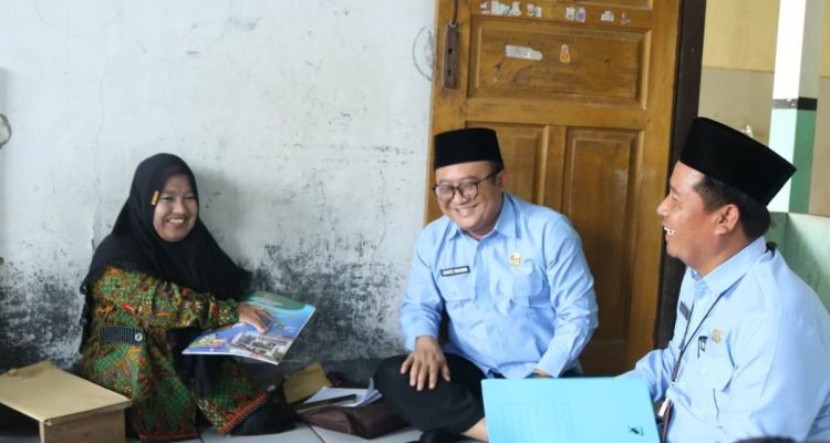 Guru Madrasah Difabel Indramayu, Titin, Raih Apresiasi Kemenag