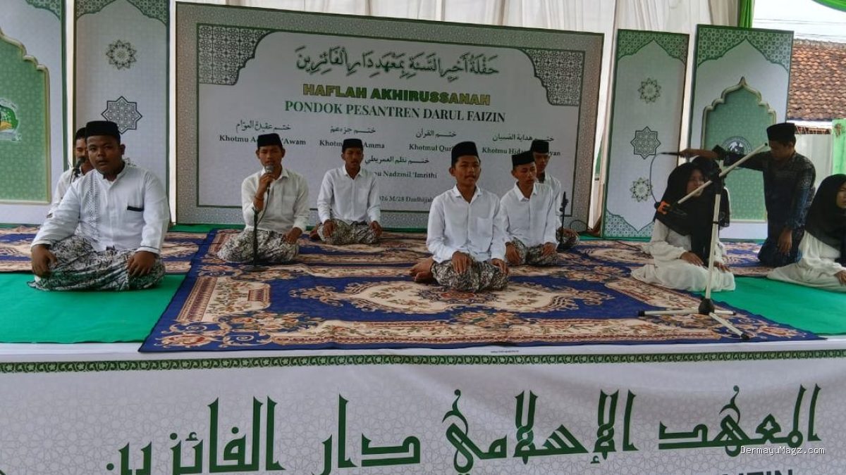 Haflah Akhirussanah Muslimat NU Sukajati: Pembinaan Karakter Santri