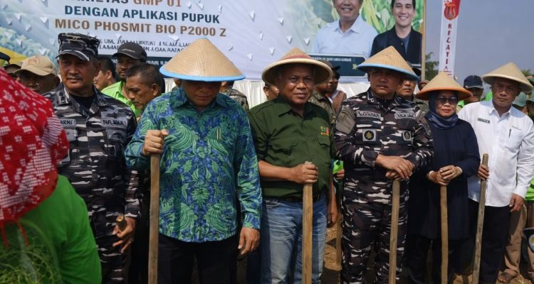 Hashim Djojohadikusumo: Penanaman Kedelai Nasional di Indramayu
