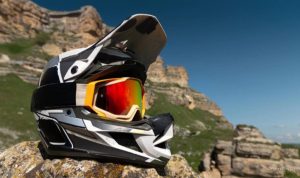 Helm Full Face Terbaik untuk Berkendara Aman dan Stylish