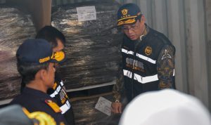 importir-terancam-sanksi-akibat-sengaja-menahan-kontainer-di-pelabuhan-93853 Importir Terancam Sanksi Akibat Sengaja Menahan Kontainer di Pelabuhan