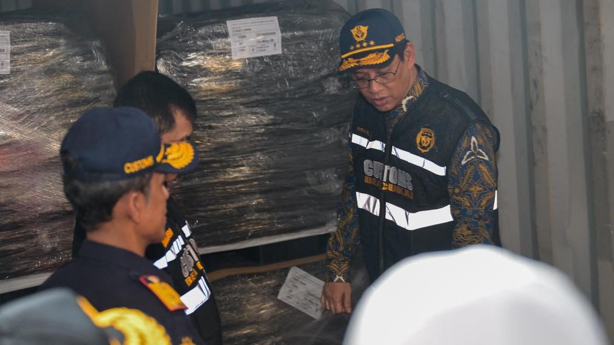 Importir Terancam Sanksi Akibat Sengaja Menahan Kontainer di Pelabuhan