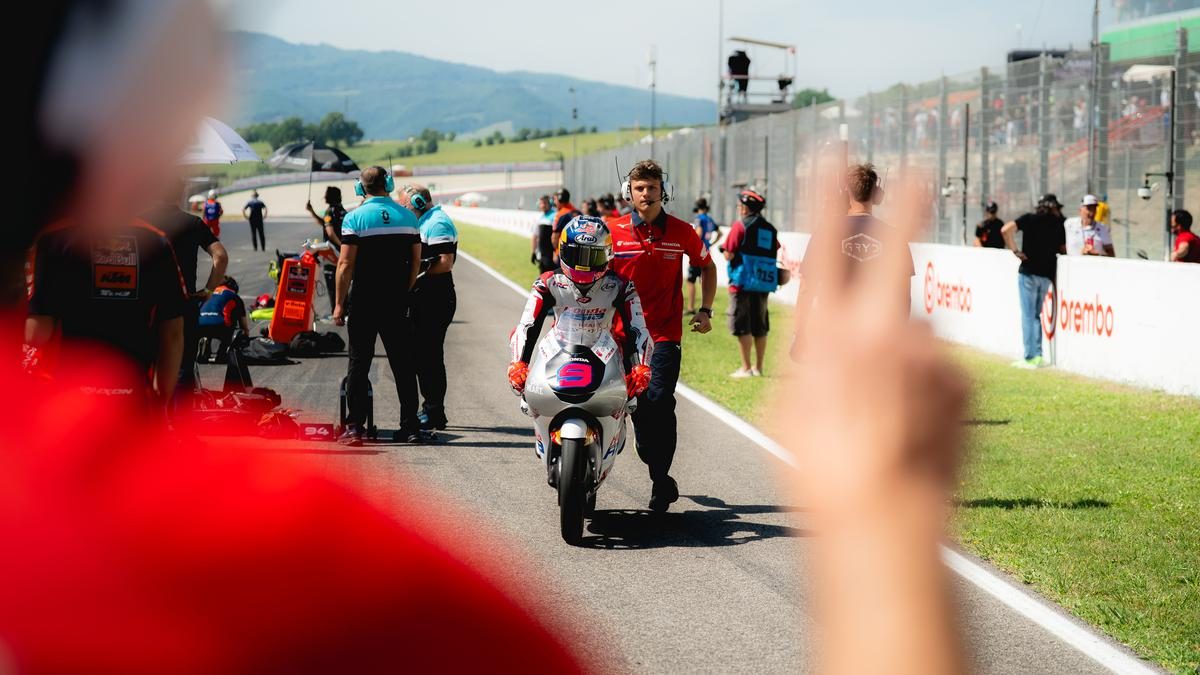 Jadwal Moto3 Hungaria 2026 dan Live Streaming: Veda Ega Berusaha Raih Pole Position