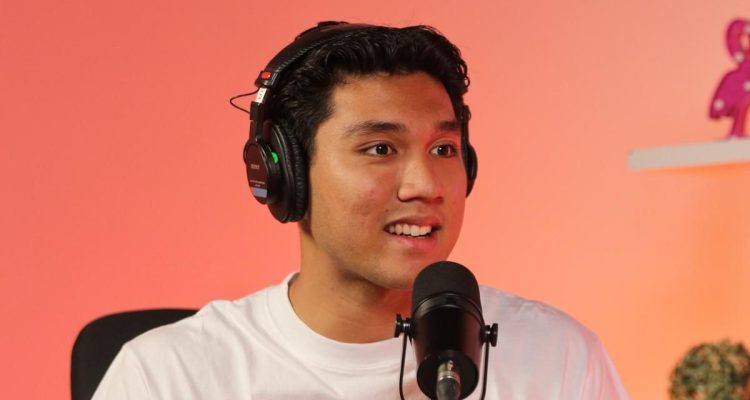 Jefan Nathanio: Dari Asmara Gen Z Menjadi Dukun Muda di Desa Kalimati