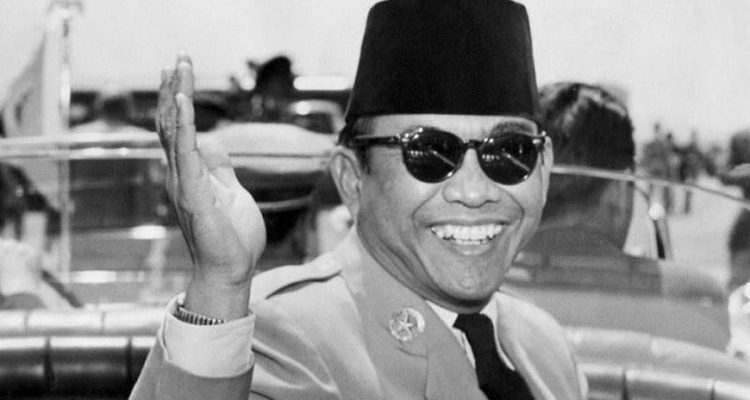 Jejak Gemblengan Tjokroaminoto pada Sukarno dari Peneleh hingga Istana