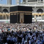 Jemaah Diminta Fokus Ibadah Saat Penggantian Kain Ka'bah Malam Ini