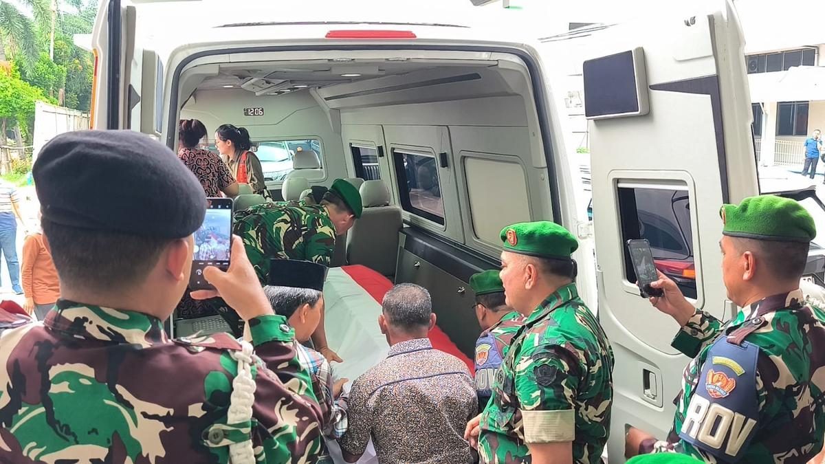 Jenazah Ryamizard Ryacudu Dibawa dari RSPAD ke Rumah Duka Cikeas