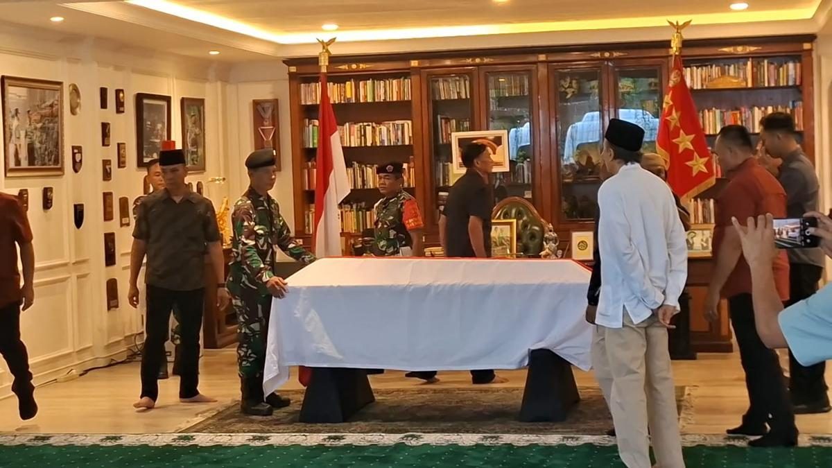 Jenazah Ryamizard Ryacudu Disambut di Rumah Duka Cikeas Bogor