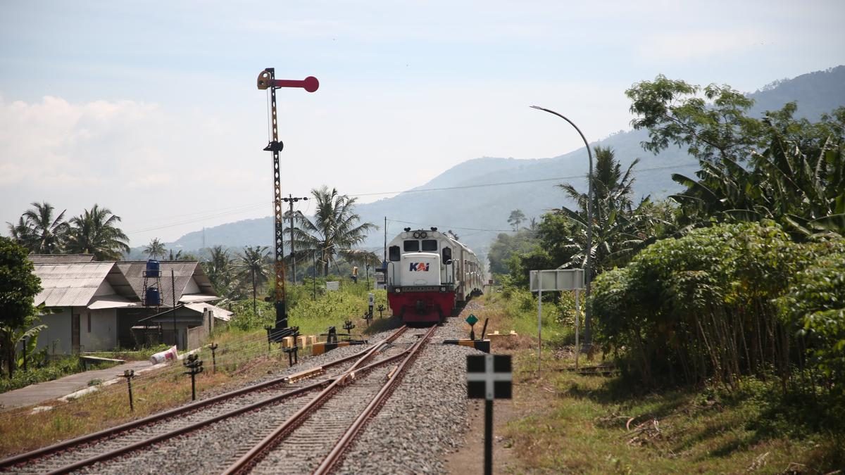 KA Cikuray Angkut Jutaan Penumpang Sejak 2022