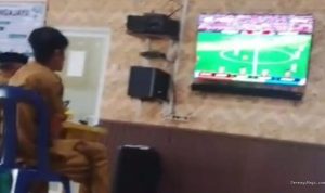 Kades Khaerul Anam Gagal Bina Perangkat, Pelayanan Desa Singajaya Amburadul
