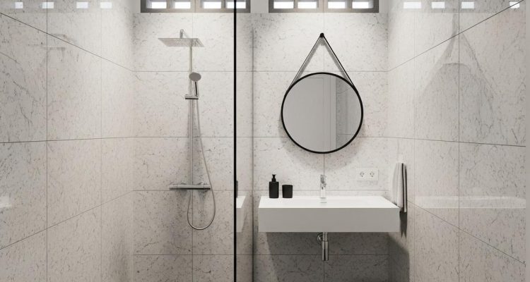 Kamar Mandi Kecil 1 Meter dengan Sentuhan Roster dan Batu Alam
