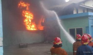 Kebakaran di Petamburan, 75 Petugas Pemadam Kebakaran Dikerahkan