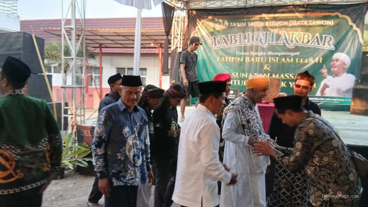 Kiai Abbas Buntet di Indramayu: 14 Anak Disunat, 72 Yatim Rejeki