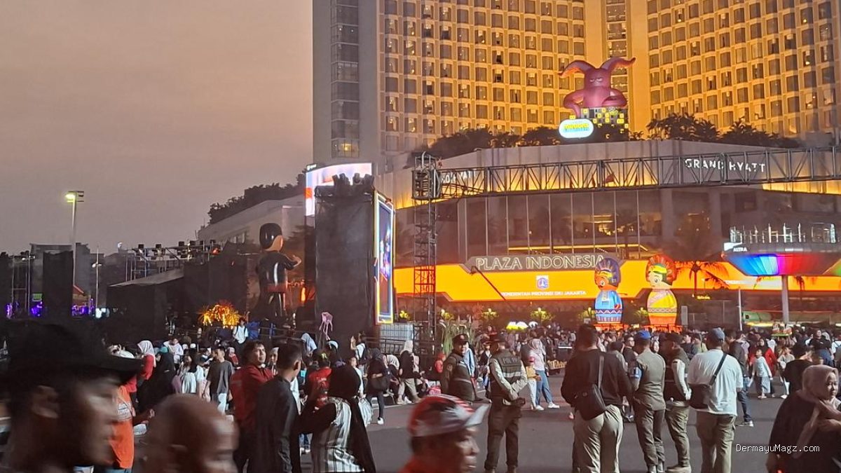 Kondisi Bundaran HI Menjelang Malam Puncak HUT Jakarta