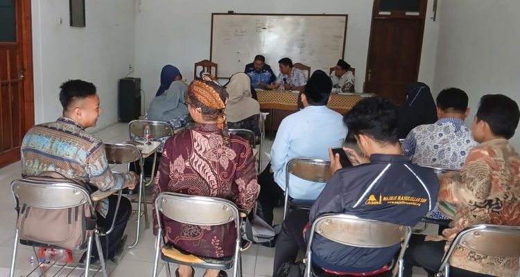 Lomba Pelajar, Santunan 100 Anak Yatim & Pawai Budaya PCNU Haurgeulis Sambut 1 Muharram