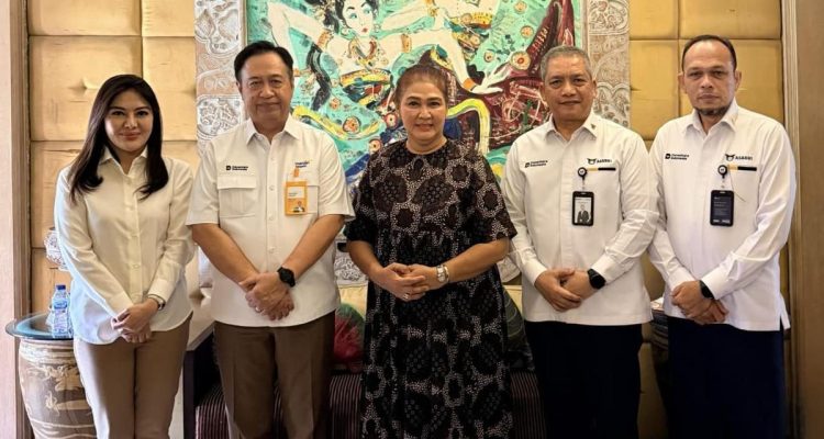 Mandiri Taspen Bayarkan Dana Pensiun Ryamizard Ryacudu