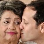 Menanti Vonis, Ibu Nadiem Kuatkan Diri