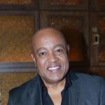 Mengenang Peabo Bryson dan 6 Lagu Ikonisnya, Termasuk yang Kerap Dinyanyikan di Pernikahan