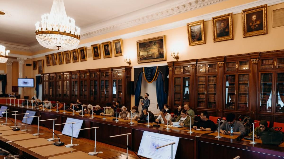 Mengintip Dua Universitas Bersejarah di St. Petersburg: Kampus Putin dan Para Tokoh Ternama