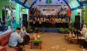 Pelepasan Siswa Kelas IX MTs Nurul Hikmah Haurgeulis: Khidmat & Haru