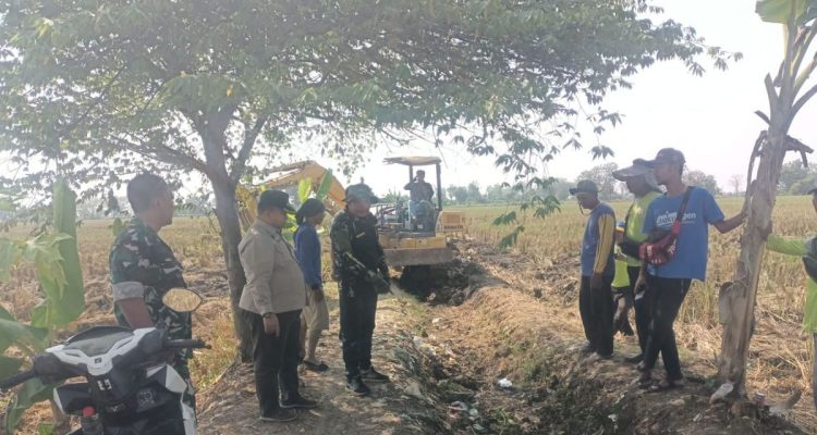 Peltu Rudiyanto Pantau Program Padat Karya, Dana Desa Tepat Sasaran