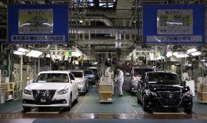Penjualan Toyota Kembali Turun Akibat Dua Pasar Utama yang Lesu