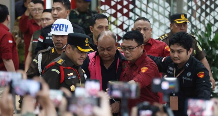 Penyelidikan Korupsi, Tiga Mantan Pimpinan BGN Jadi Tersangka