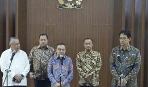 Pergerakan Otoritas Ekonomi di Tengah Krisis Rupiah