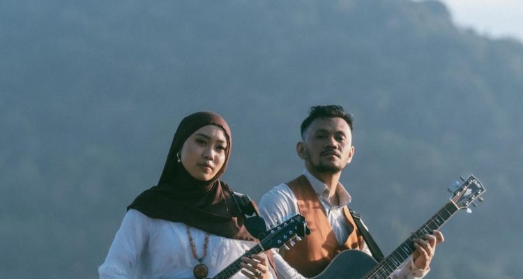 Persembahan Menyentuh untuk Perempuan Tangguh: Ruang Senja Rilis Penahan Luka Terkuat