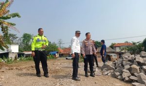 Polsek Losarang Antisipasi Macet Proyek Jembatan Cilogog