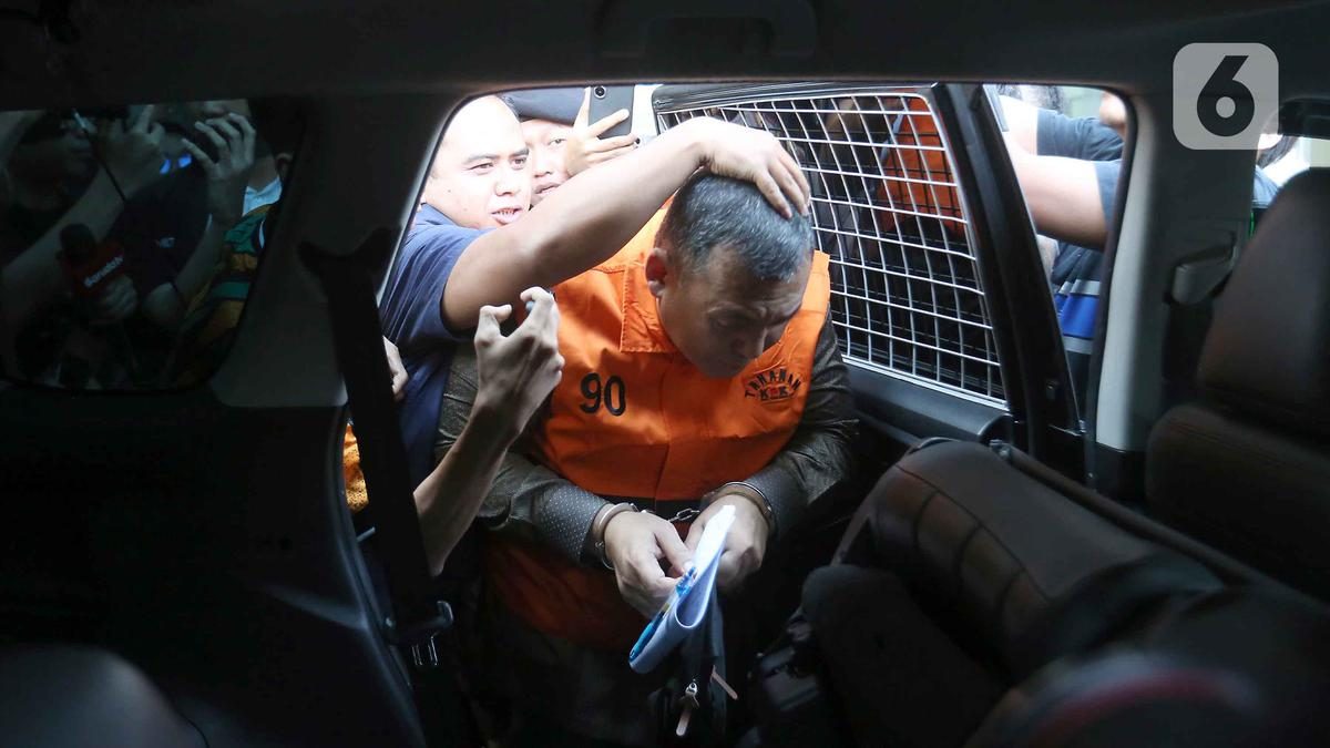 Potensi Korupsi Silmy Karim Saat Menjabat Dirjen Imigrasi