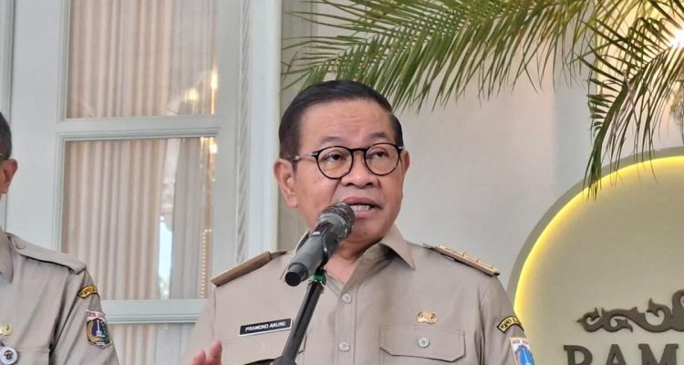Pramono Tanggapi Isu Pulau Sampah Muara Angke