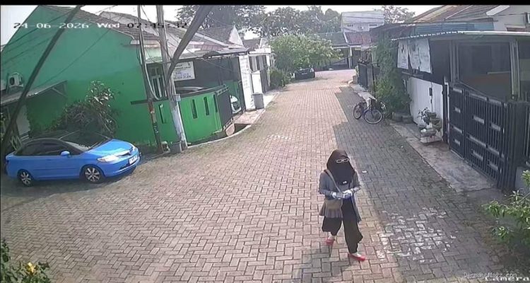 Pria Tangerang Curi Mobil Tetangga dengan Menyamar Berpakaian Wanita