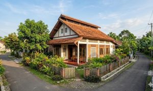 Rumah Hook Pedesaan untuk Sirkulasi Udara Alami Optimal
