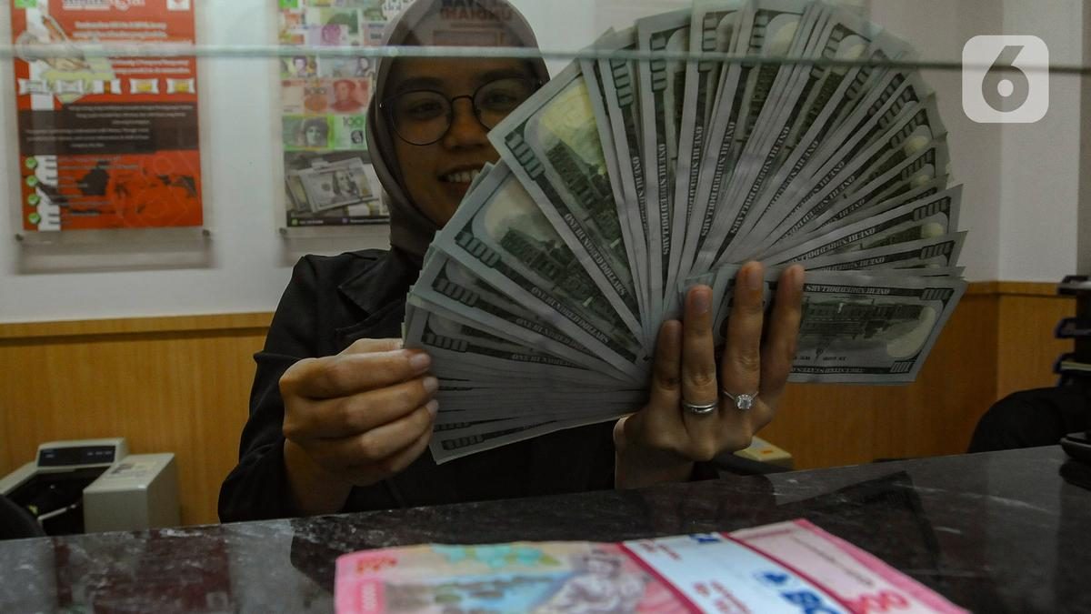 Rupiah Menguat Karena Kebijakan Devisa Hasil Ekspor, Ungkap Pengamat