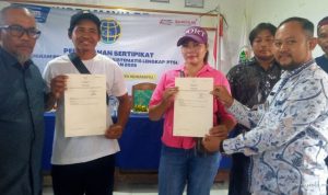 Sertipikat PTSL Diserahkan di Plosokerep, Warga Apresiasi Program Legalisasi Tanah