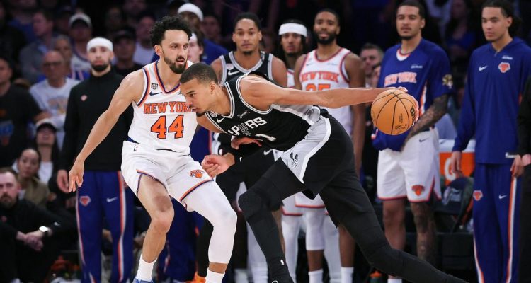 Spurs Curi Kemenangan di Kandang Knicks Meski Dihadiri Trump