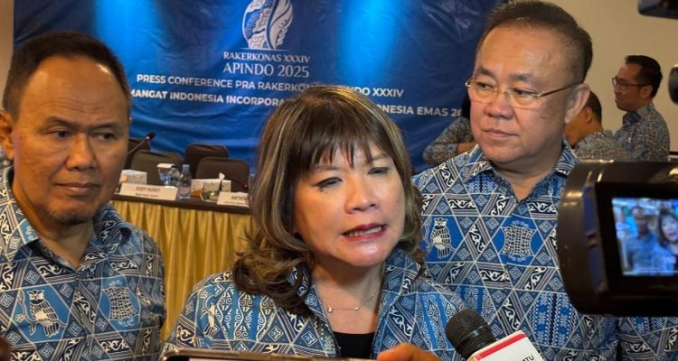 Suku Bunga BI Naik, Pengusaha Tunda Pengembangan Bisnis