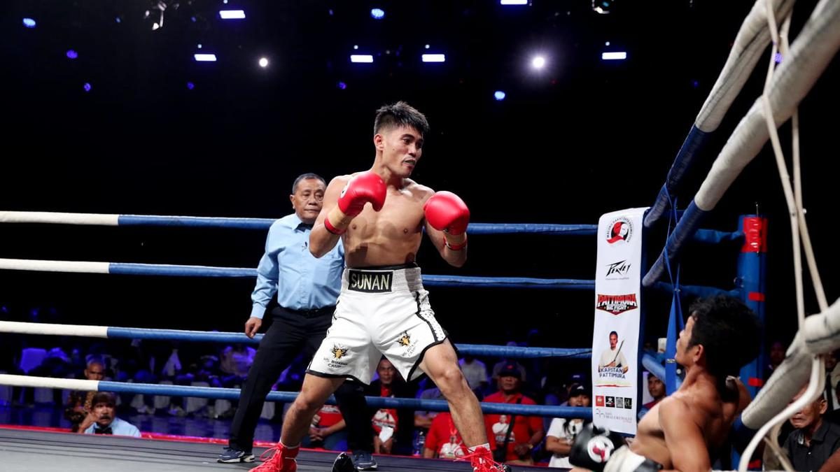 Sunan Amoragam dan Noldi Menang di Pattimura International BIG Fight 2
