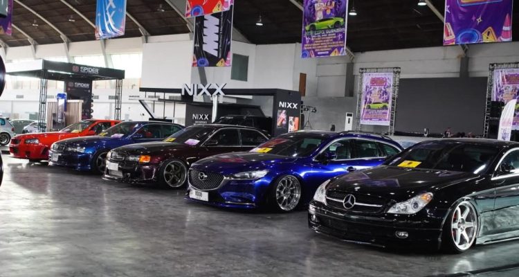 Surabaya Tampilkan Modifikasi Unik dan Mobil Super Jarang Ada
