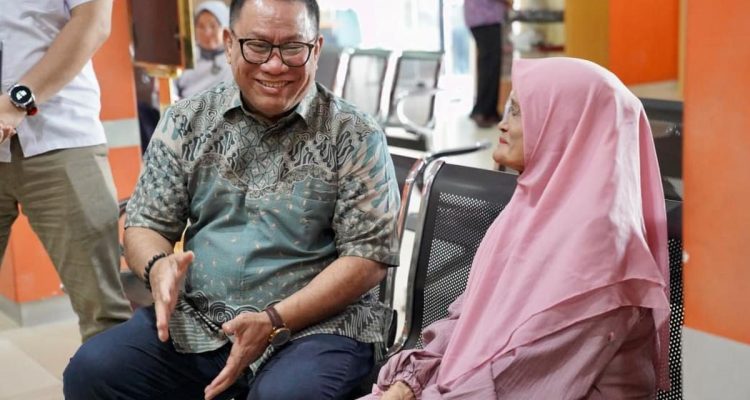 Taspen Salurkan Gaji-13, 99% Pensiunan Terima di Hari Pertama